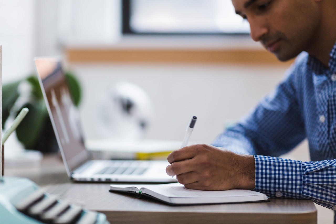 Common Sources of Data for Conducting Primary Research (Plus Tips for Each)